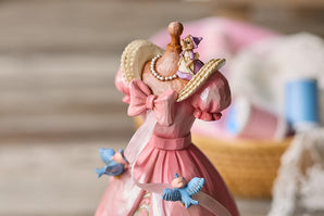 [RESIGILAT] Figurina muzicala Disney Traditions Cenusareasa, roz, Jim Shore