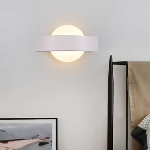 [RESIGILAT] Lampa de noptiera LED 6W, metalica, alb cald