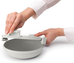 [RESIGILAT] Bol de pranz Brabantia Make Take, etans, gri deschis
