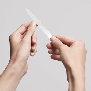 [RESIGILAT] ZWILLING Pilă de Unghii din Sticlă cu Capac, 150 mm – Îngrijire Profesională