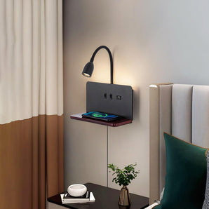 [RESIGILAT] Lampa de perete neagra cu incarcator si USB ajustabil