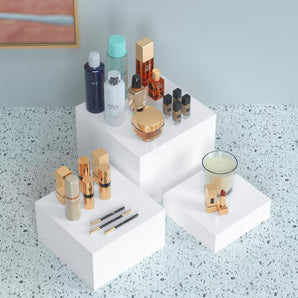 [RESIGILAT] Bufet acrilic DIGIELE, stand pentru cupcakes, set 3 bucati