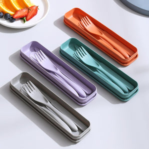 [RESIGILAT] Set 4 Tacamuri Plastice, Camping, Cutit, Lingura, Furculita