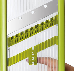 [RESIGILAT] Joseph Joseph Multi-Grip Mandolina, prindere precisa, verde/alb