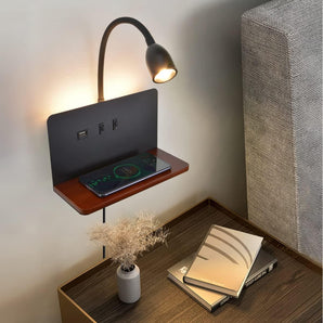 [RESIGILAT] Lampa de perete neagra cu incarcator si USB ajustabil