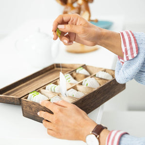 [RESIGILAT] Relaxdays Vintage Tea Box, 8 Compartments for 80 Bags, Brown